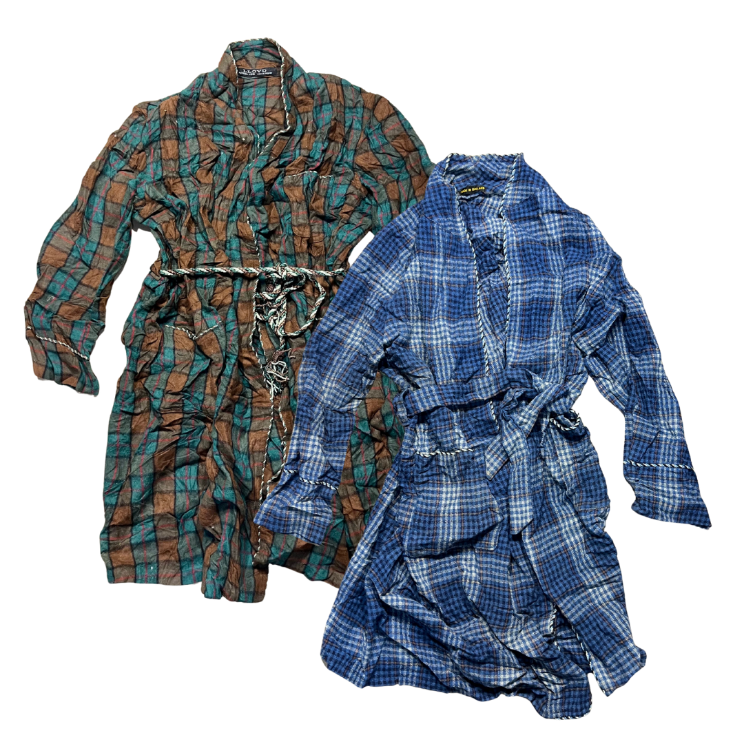 25 x WOOL ROBES/GOWNS — Solent Vintage Wholesale